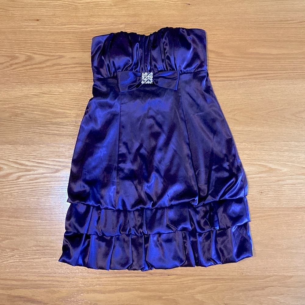 Purple strapless above knee length prom/wedding/fancy event dress